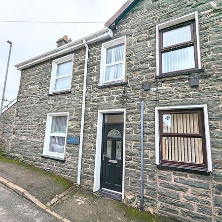 Cheerful 2 Bed Home With Mountain Views Blaenau Ffestiniog Buitenkant foto